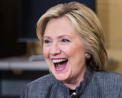 Elizabeth Banks' Whohaha-Hillary Clinton Laughing
