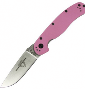 Elizabeth Banks' Whohaha-Pink Knife